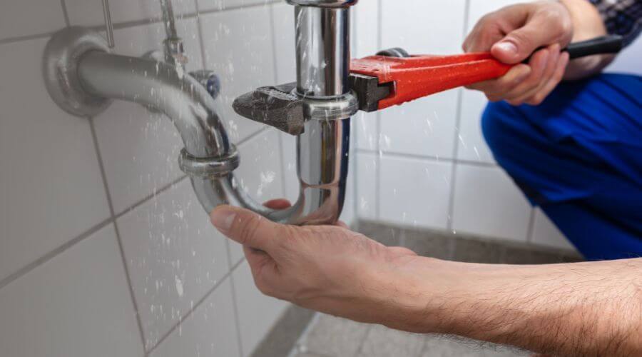 Professional sink repair in Oilton, OK